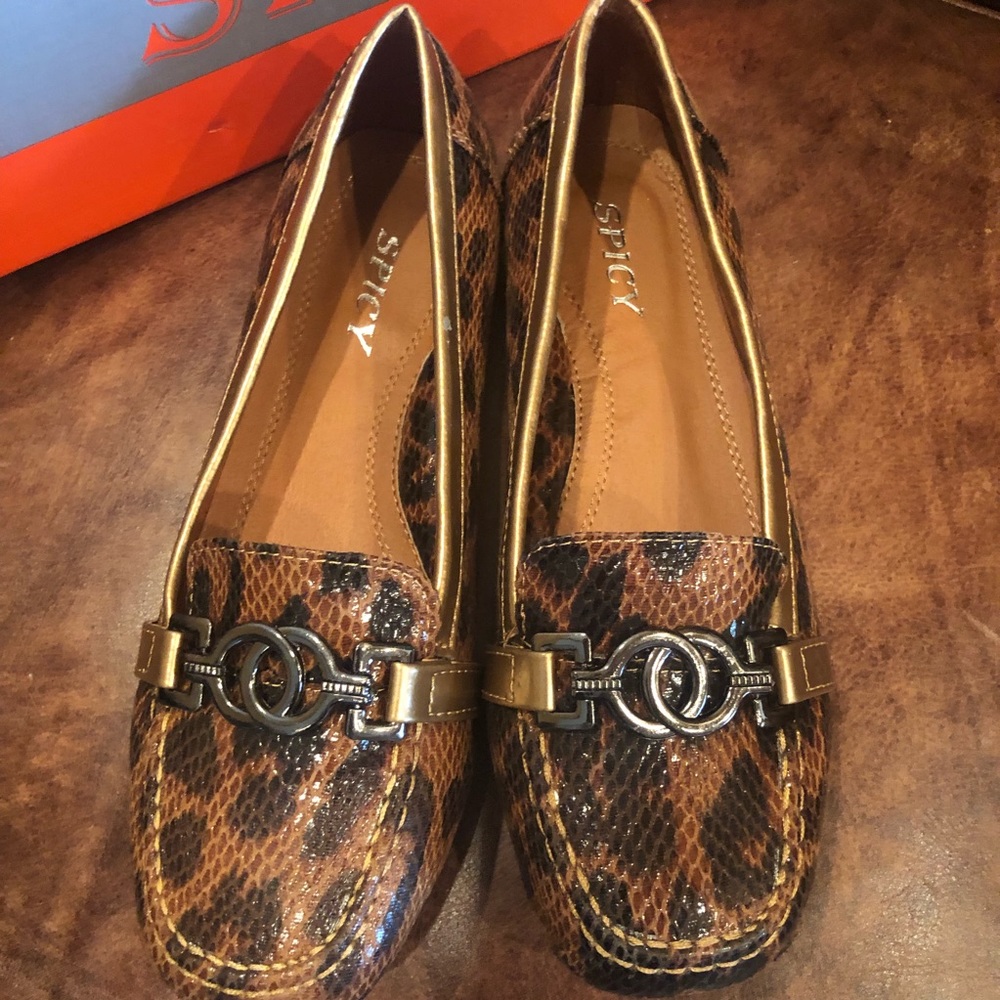 ✅SOLD!  New Leopard Flats with Buckle Detailing